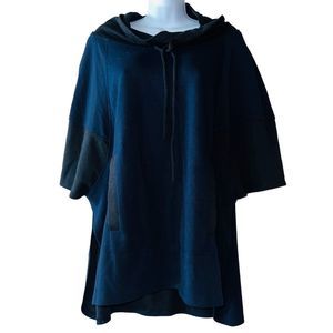 Women's Vera Wang Two Tone Black Blue Poncho Rayon Blend Knit Top Large